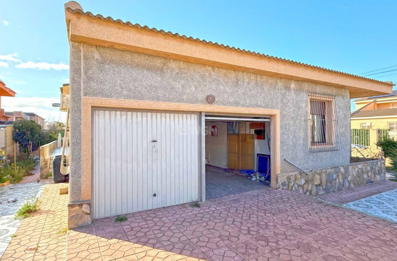 Odsprzedaż - Villa - Torrevieja - Costa Blanca