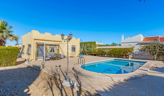 Odsprzedaż - Villa - Torrevieja - Costa Blanca