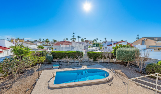 Odsprzedaż - Villa - Torrevieja - Costa Blanca