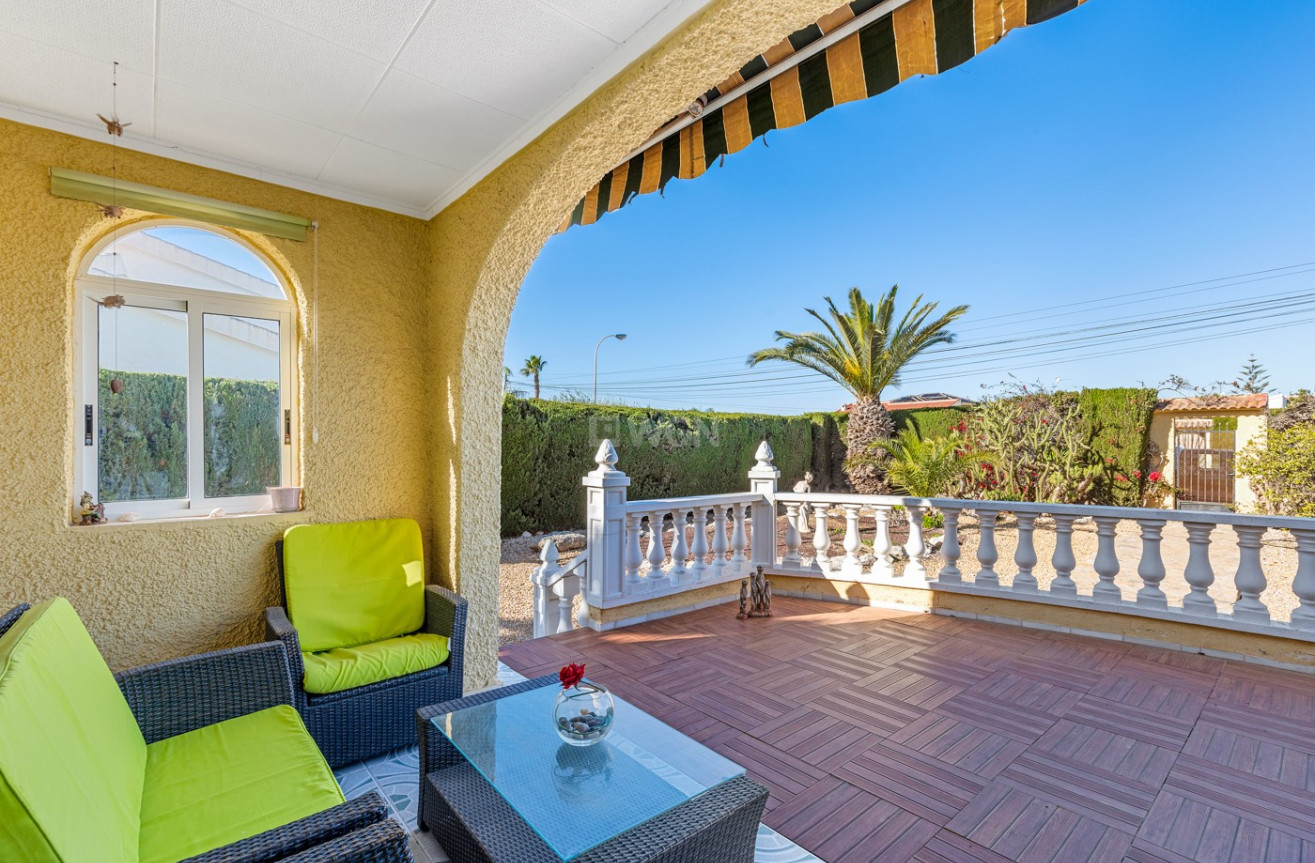 Odsprzedaż - Villa - Torrevieja - Costa Blanca