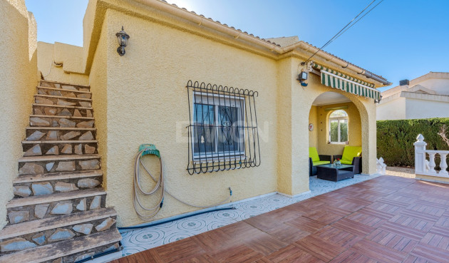 Odsprzedaż - Villa - Torrevieja - Costa Blanca