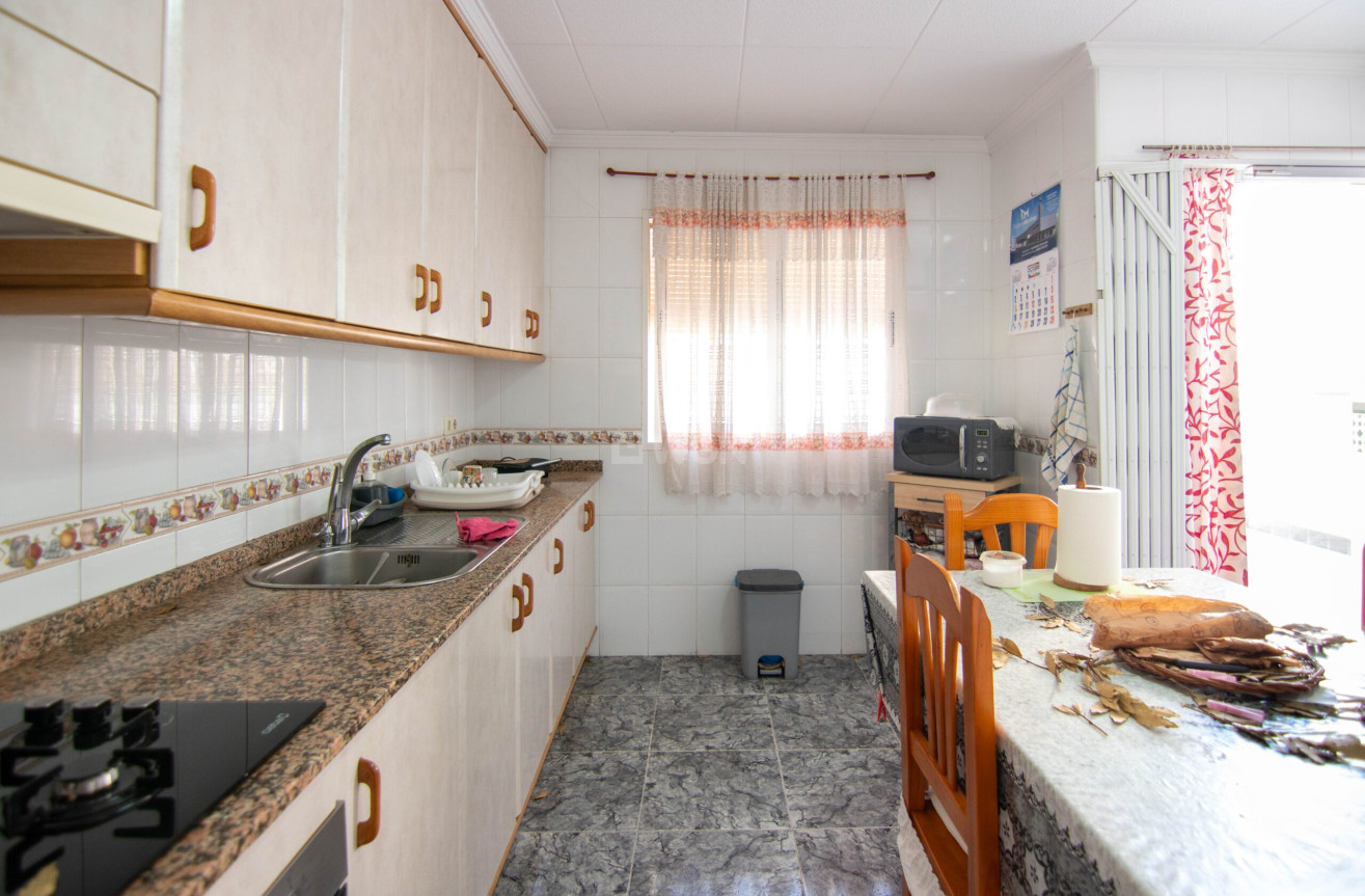 Odsprzedaż - Bungalow - Torrevieja - Costa Blanca