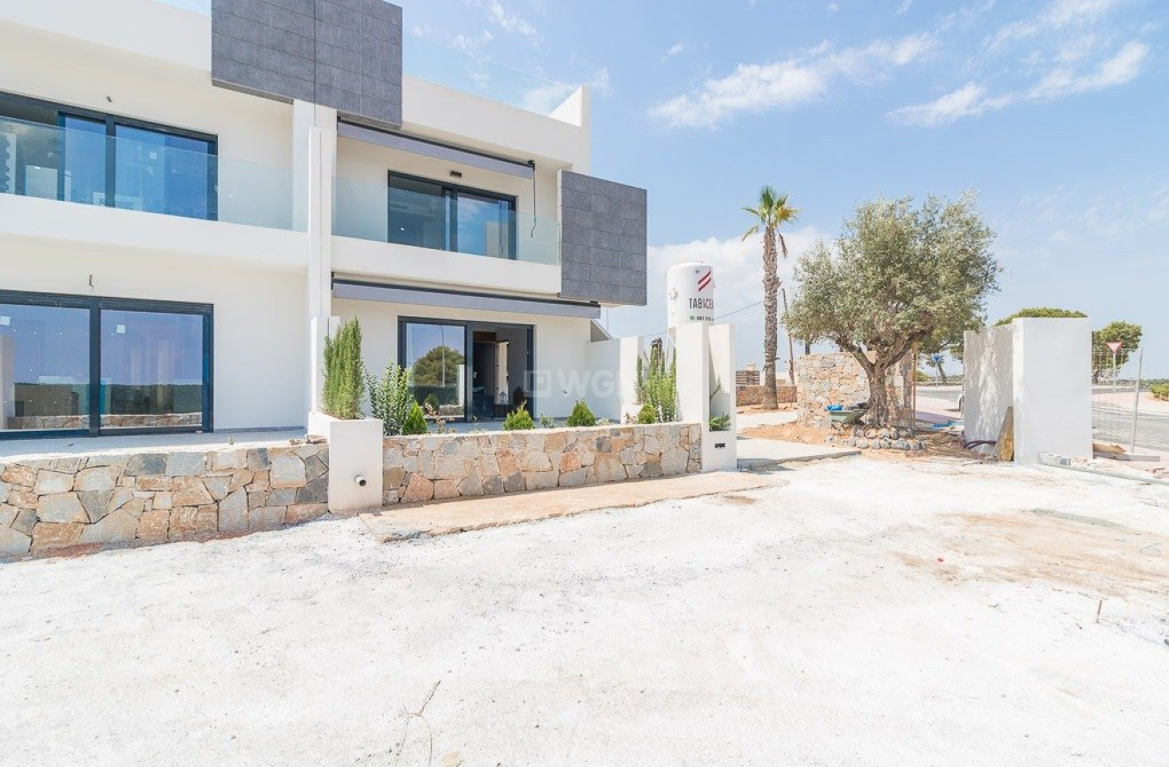 Nowy budynek - Bungalow - Torrevieja - Los Balcones