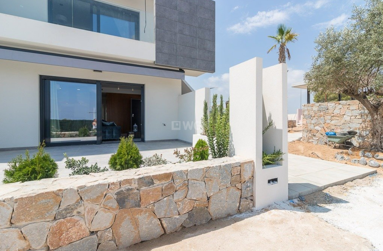 Nowy budynek - Bungalow - Torrevieja - Los Balcones