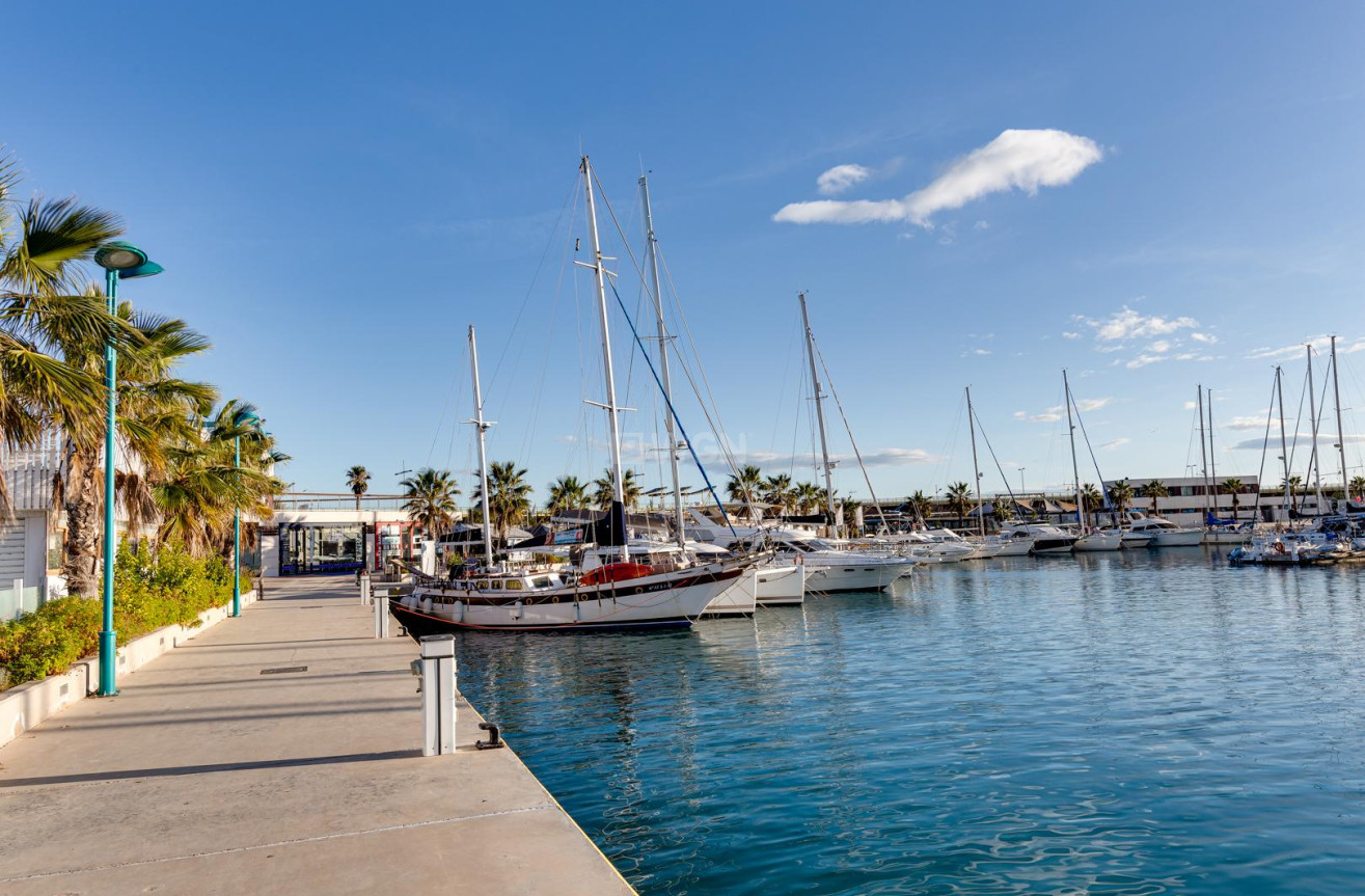 Odsprzedaż - Mieszkanie w bloku - Torrevieja - Costa Blanca