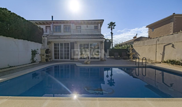 Odsprzedaż - Villa - Torrevieja - Costa Blanca