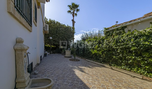 Odsprzedaż - Villa - Torrevieja - Costa Blanca