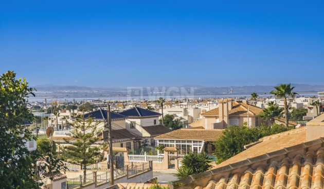 Odsprzedaż - Villa - Torrevieja - Costa Blanca