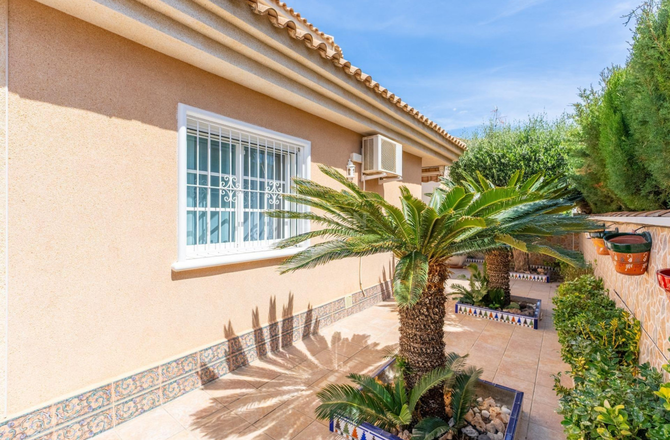 Reventa - Villa - Orihuela Costa - Punta Prima