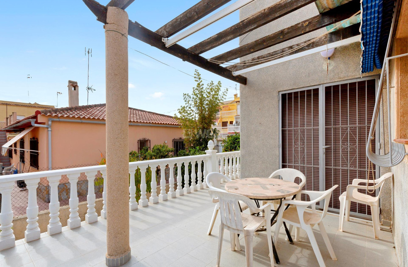 Odsprzedaż - Villa - Torrevieja - Nueva Torrevieja