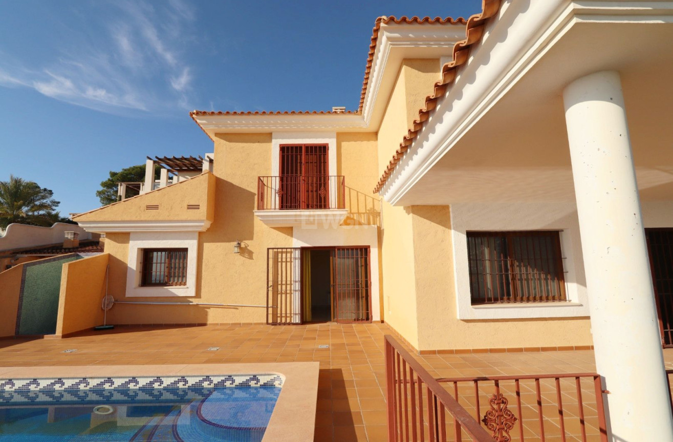 Odsprzedaż - Villa - Altea - Costa Blanca