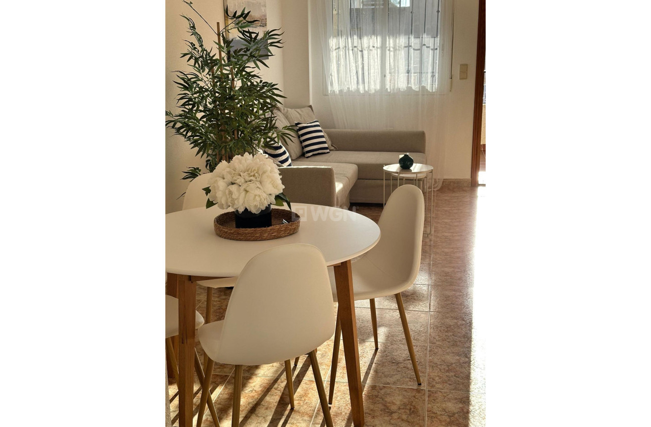 Resale - Apartment / flat - Orihuela - Urbanización Perla Del Mar