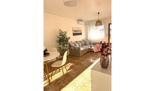 Resale - Apartment / flat - Orihuela - Urbanización Perla Del Mar