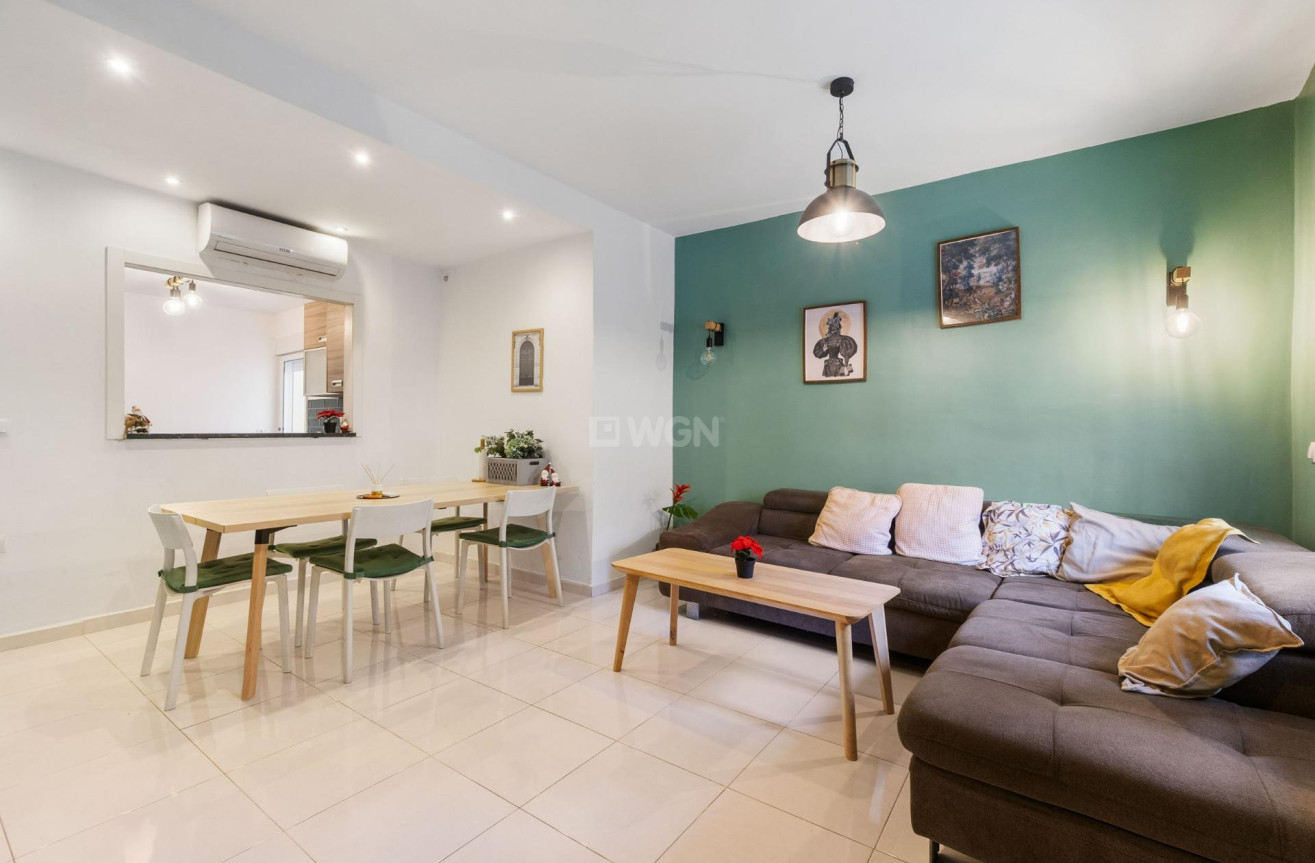 Resale - Apartment / flat - Torrevieja - Centro