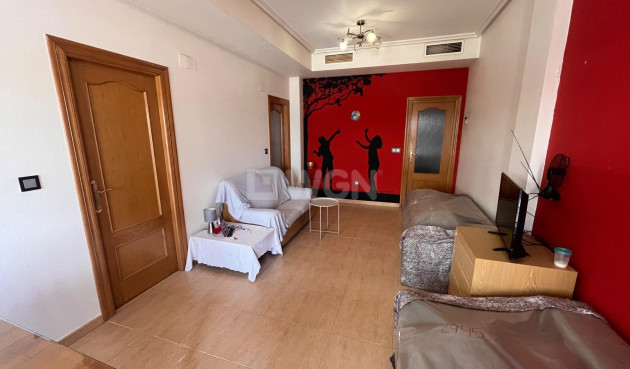 Resale - Apartment / flat - Almoradí - Estadio Sadrian