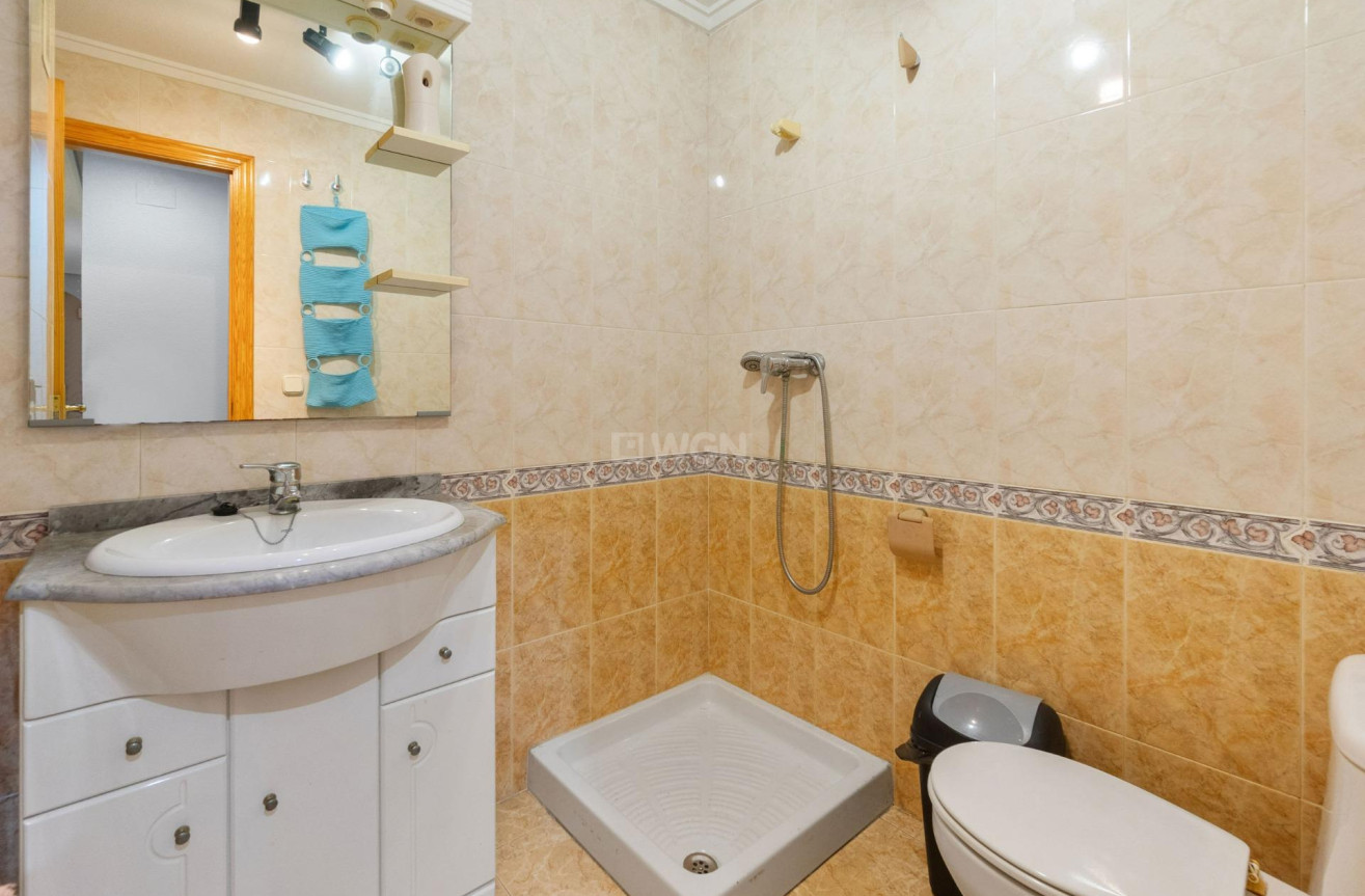 Resale - Apartment / flat - Torrevieja - Acequion