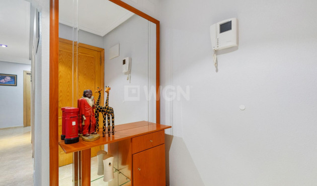 Resale - Apartment / flat - Torrevieja - Acequion