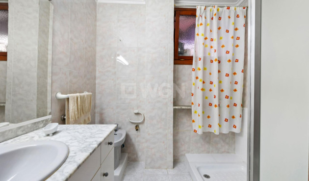 Resale - Apartment / flat - Torrevieja - Acequion