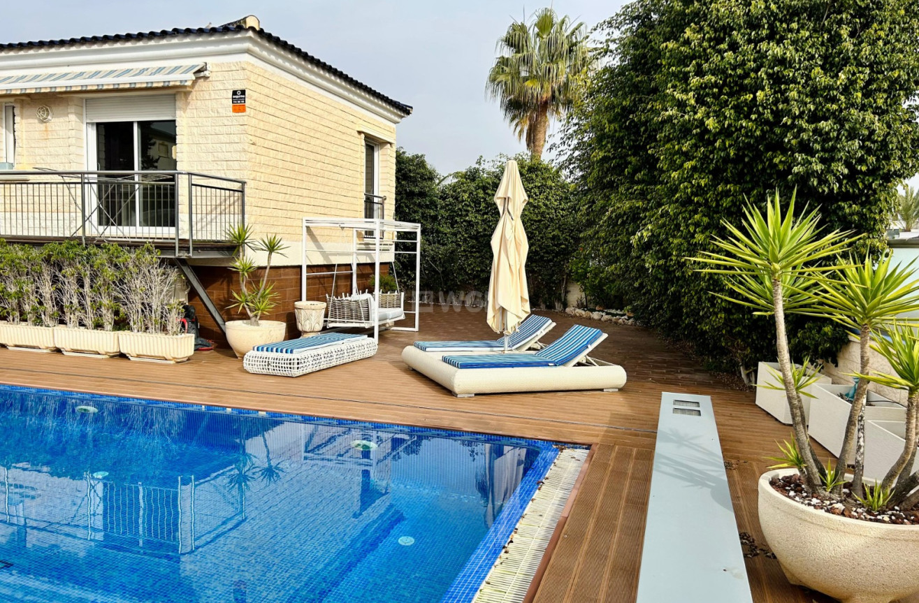 Resale - Villa - Torrevieja - Costa Blanca