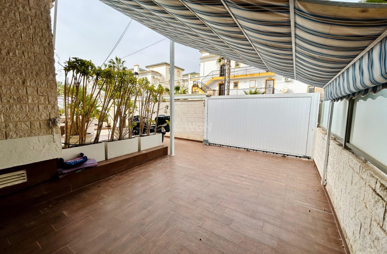 Resale - Villa - Torrevieja - Costa Blanca