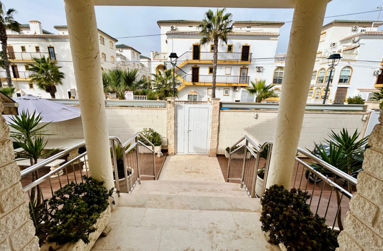 Resale - Villa - Torrevieja - Costa Blanca