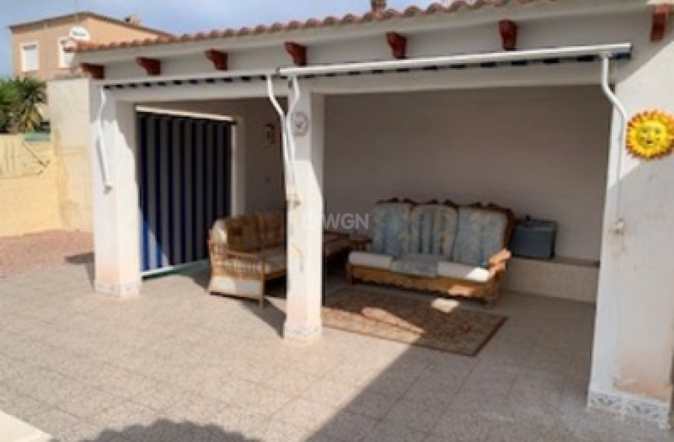 Resale - Villa - San Luis - Inland