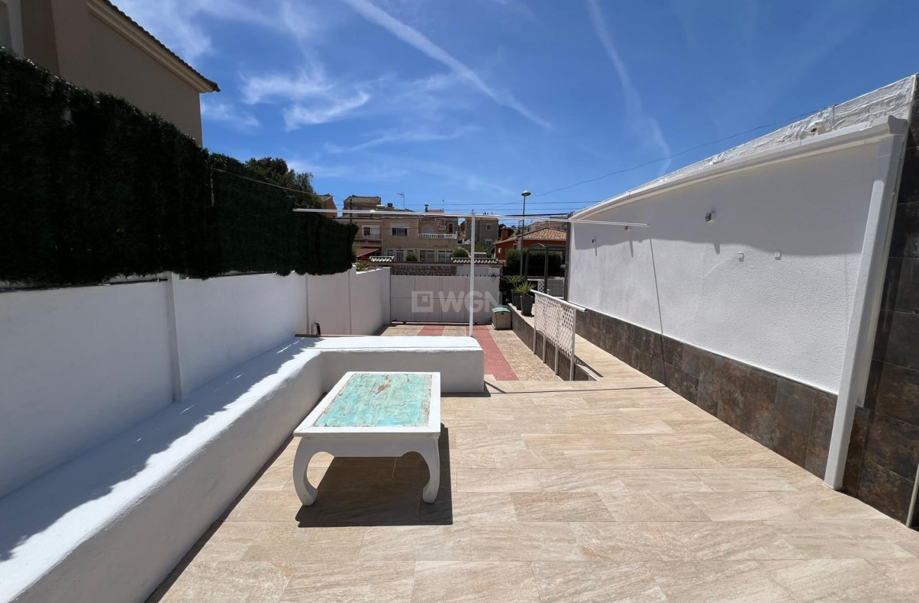 Resale - Villa - Torrevieja - Los Balcones