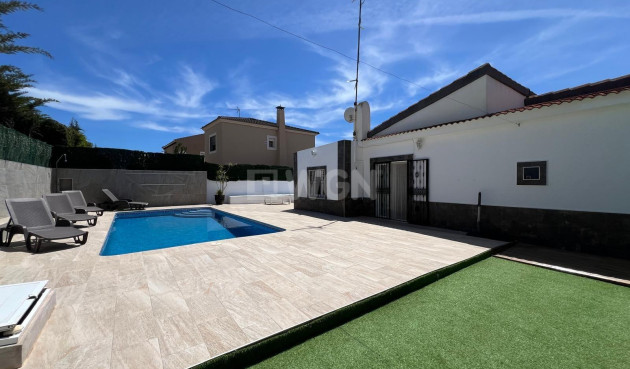 Resale - Villa - Torrevieja - Los Balcones