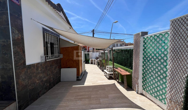 Resale - Villa - Torrevieja - Los Balcones