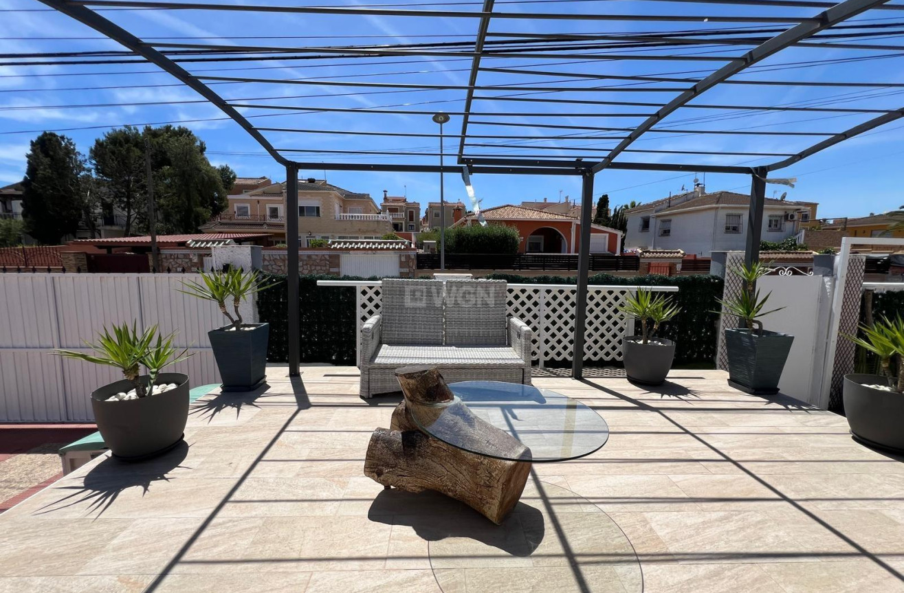 Resale - Villa - Torrevieja - Los Balcones