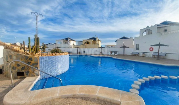 Resale - Villa - Torrevieja - Costa Blanca