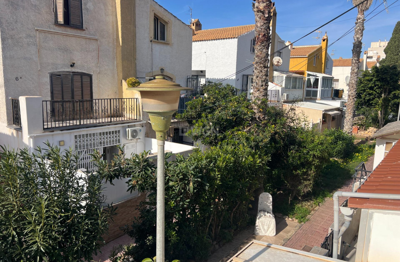 Resale - Bungalow - Torrevieja - Calas Blanca