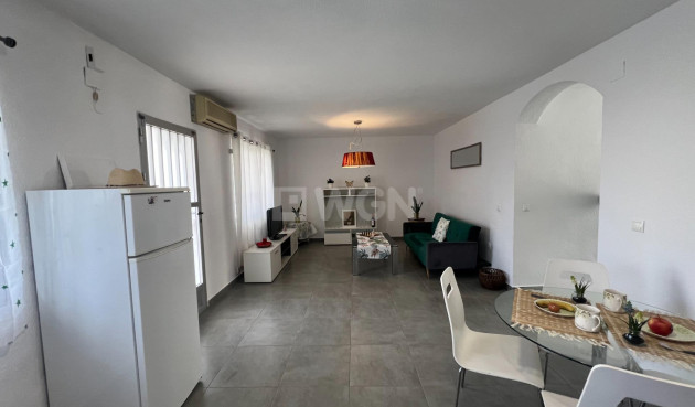 Resale - Bungalow - Torrevieja - Calas Blanca