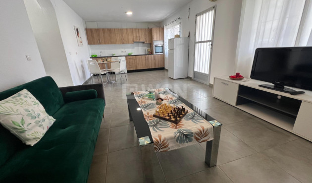 Resale - Bungalow - Torrevieja - Calas Blanca