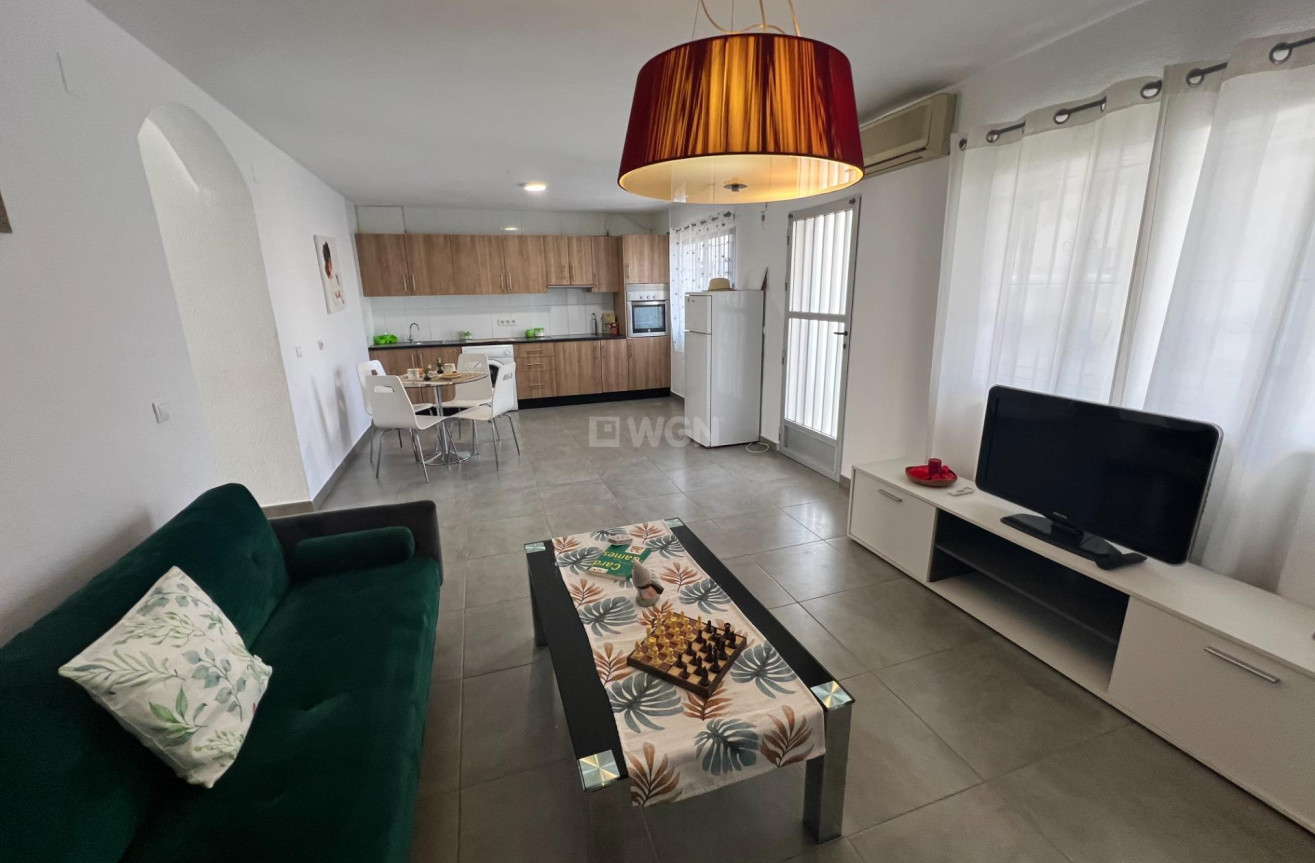 Resale - Bungalow - Torrevieja - Calas Blanca