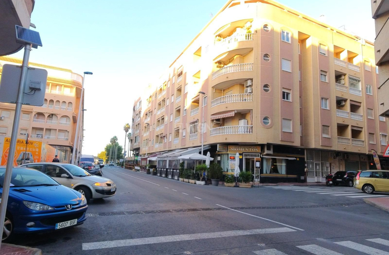 Reventa - Apartamento / piso - Torrevieja - Centro