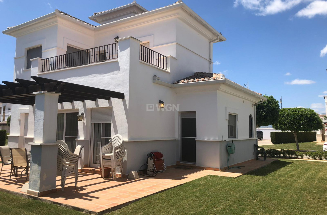 Reventa - Villa - Roldan - Inland