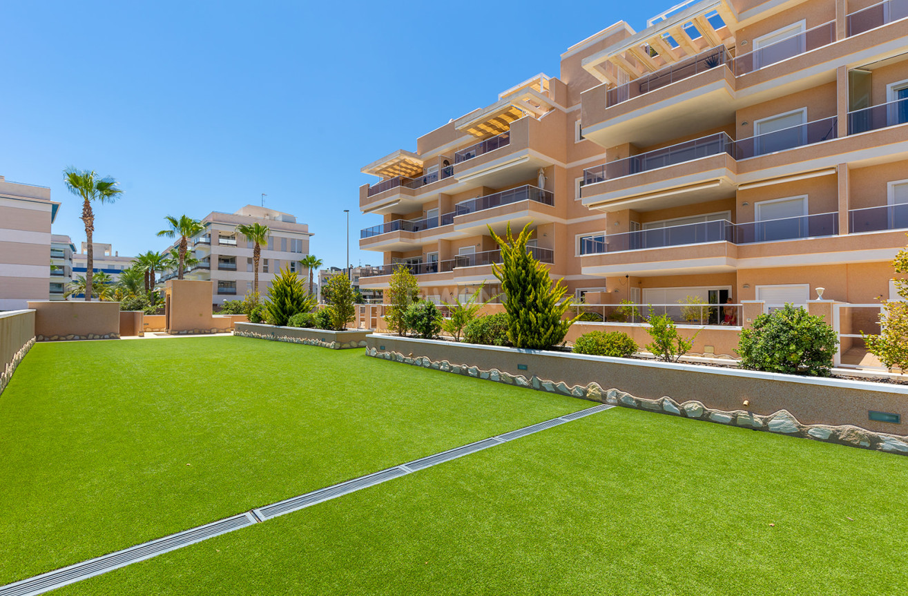 Resale - Apartment / flat - Torrevieja - Costa Blanca