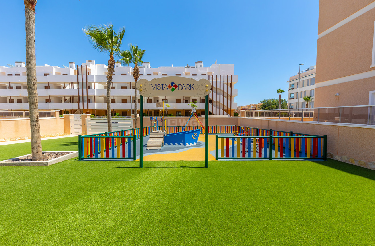 Resale - Apartment / flat - Torrevieja - Costa Blanca