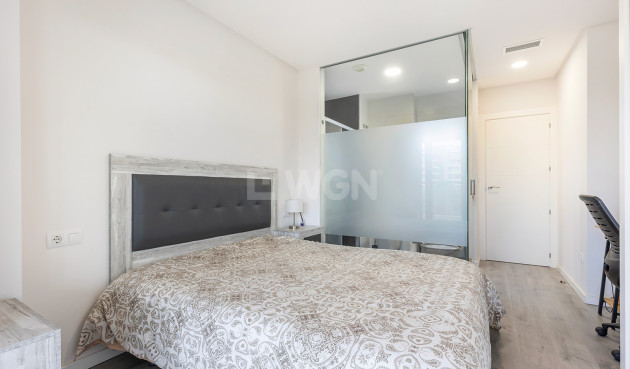 Resale - Apartment / flat - Torrevieja - Costa Blanca