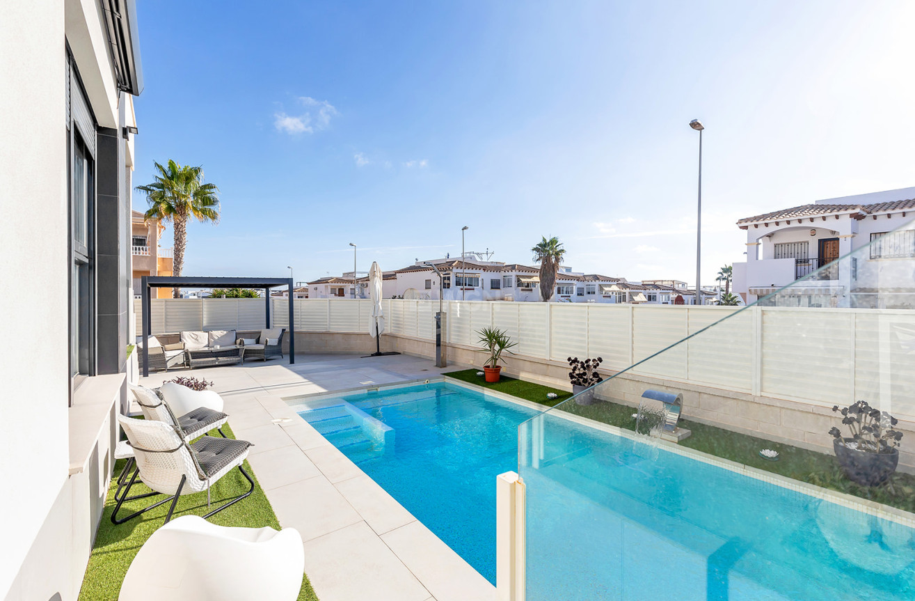 Reventa - Villa - Torrevieja - Costa Blanca