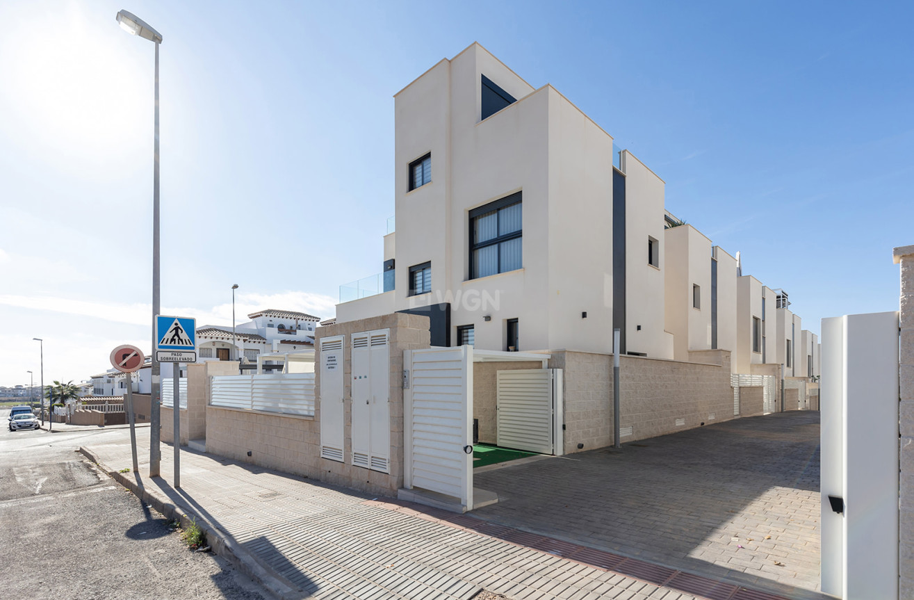 Reventa - Villa - Torrevieja - Costa Blanca