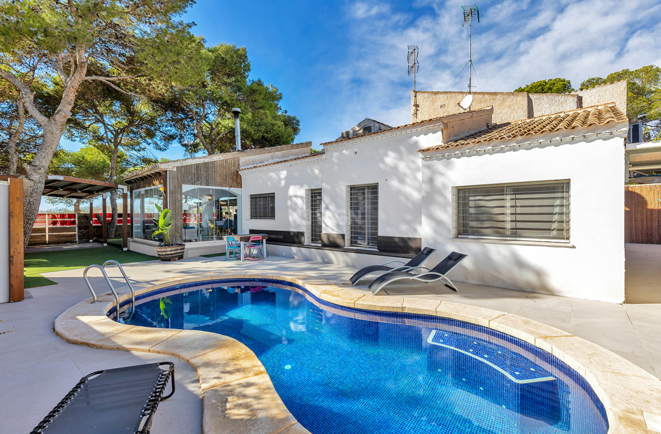 Odsprzedaż - Villa - Torrevieja - Costa Blanca