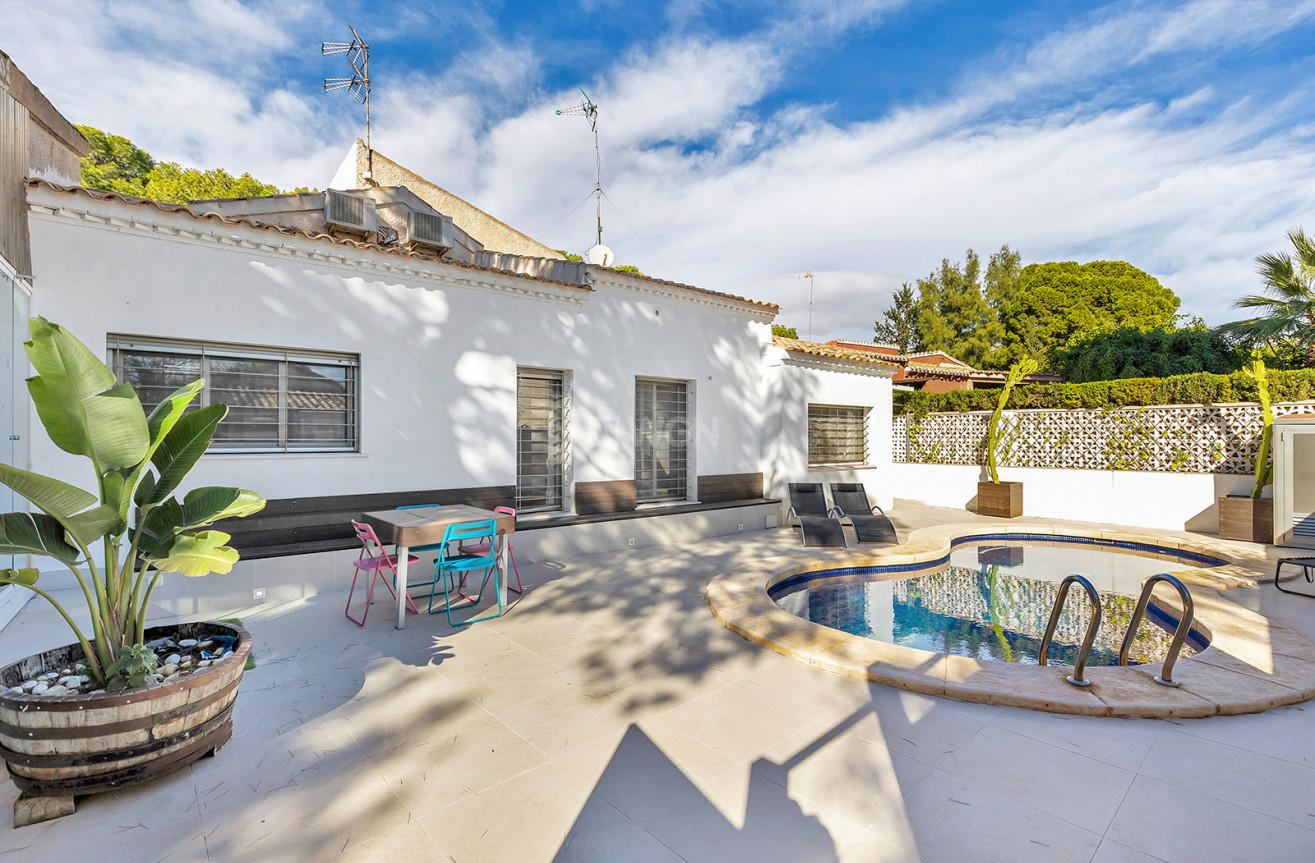 Odsprzedaż - Villa - Torrevieja - Costa Blanca