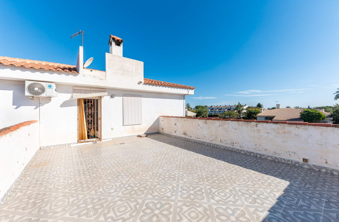 Reventa - Villa - San Juan de Alicante - La Font