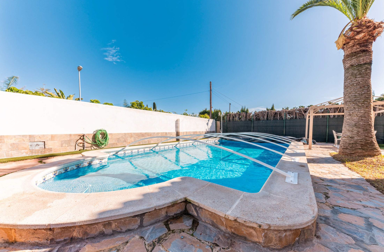 Reventa - Villa - San Juan de Alicante - La Font