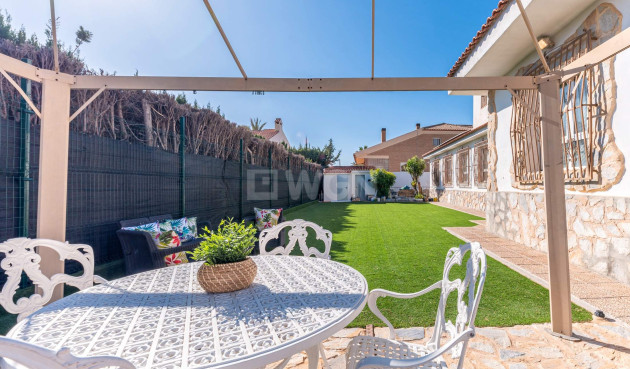 Reventa - Villa - San Juan de Alicante - La Font