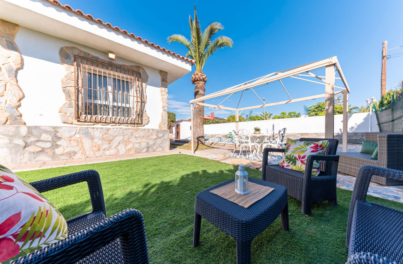 Reventa - Villa - San Juan de Alicante - La Font