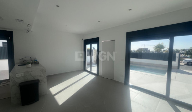 Reventa - Villa - Torre Pacheco - Inland