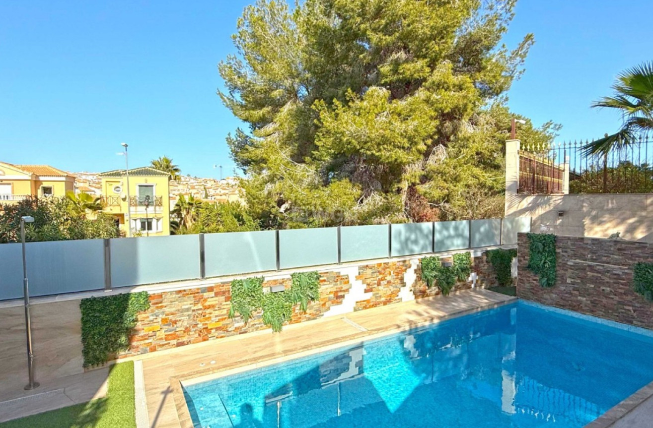 Resale - Villa - Orihuela Costa - Costa Blanca